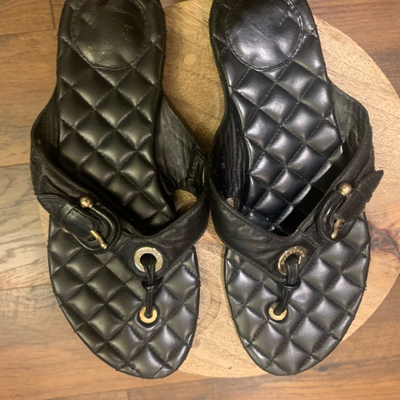 Burberry Black Quilted Sandals / Thong - Picture 11 of 11